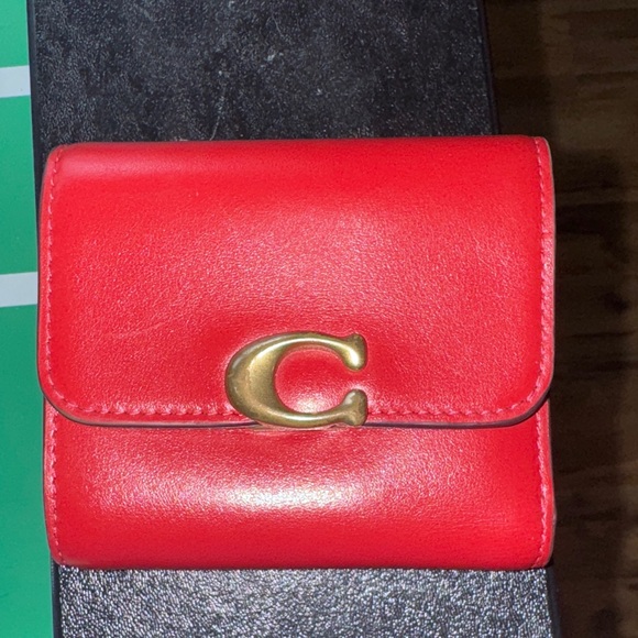 Coach Wallet - Picture 1 of 4
